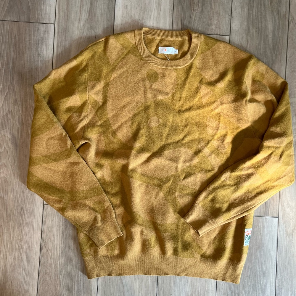 ROKIT crewneck sweater